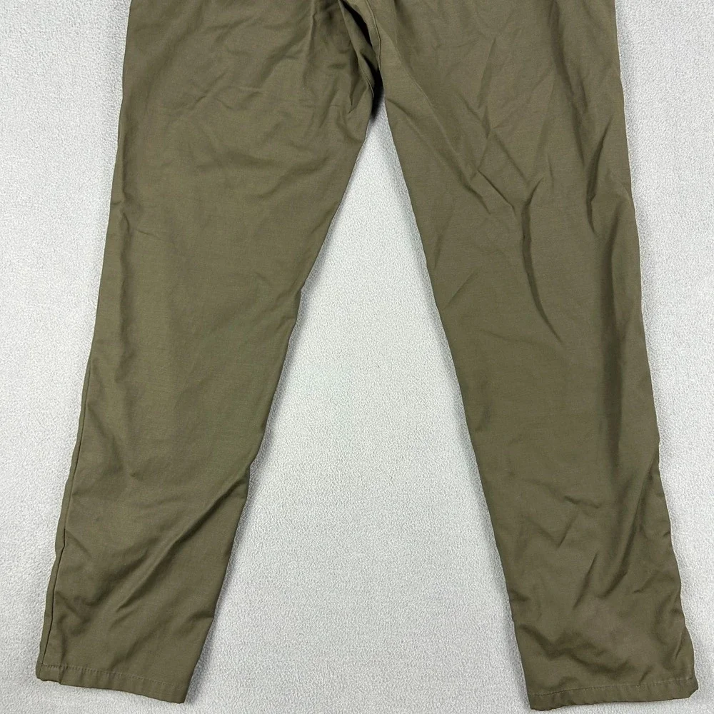 Lululemon Commission Pants Mens Size 34x32 Green Slim Fit Warpstreme Performance